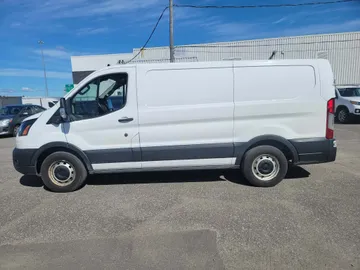 2022 Ford Transit - image 6