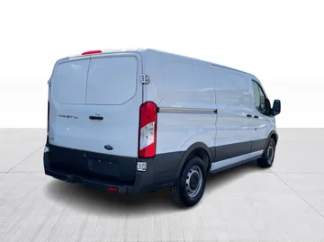2018 Ford Transit - image 11
