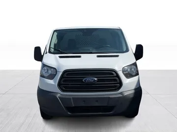 2018 Ford Transit - image 4