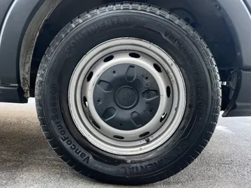 2018 Ford Transit - image 15