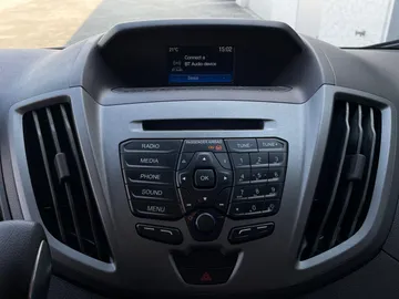 2018 Ford Transit - image 19