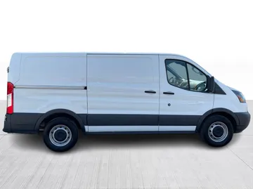 2018 Ford Transit - image 2