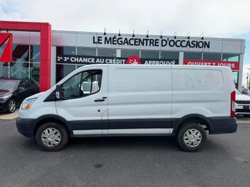 2018 Ford Transit - image 4