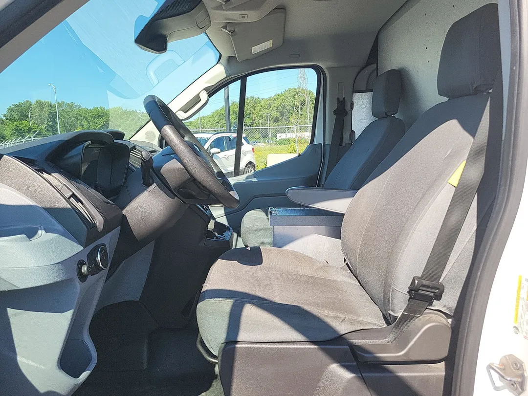 2019 Ford Transit — photo 3