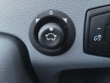 2019 Ford Transit - image 17