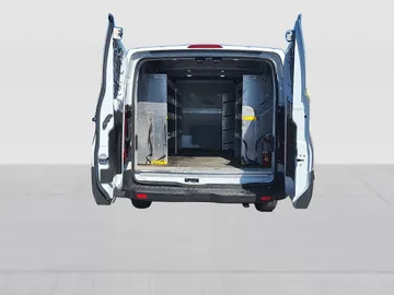 2019 Ford Transit - image 11
