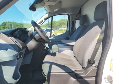 2019 Ford Transit - image 3