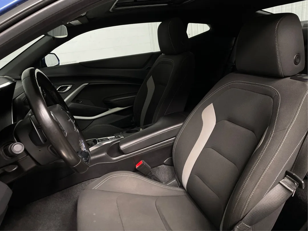 2019 Chevrolet Camaro for sale - photo 3