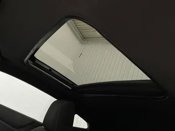 2019 Chevrolet Camaro - image 6