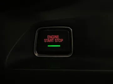 2019 Chevrolet Camaro - image 26