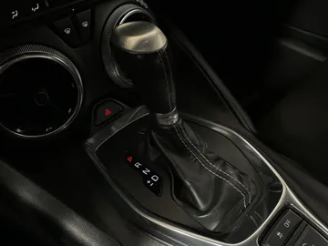 2019 Chevrolet Camaro - image 25