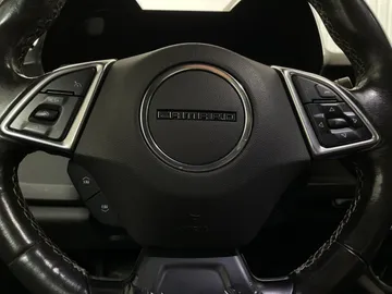 2019 Chevrolet Camaro - image 18