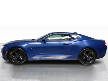 2019 Chevrolet Camaro - image 11