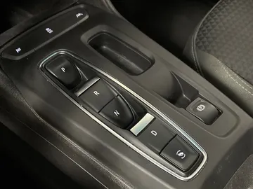 2022 Chevrolet Bolt EV - image 28