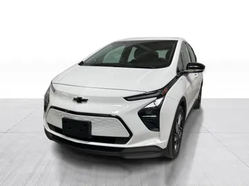 2022 Chevrolet Bolt EV - image 9