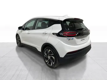 2022 Chevrolet Bolt EV - image 11