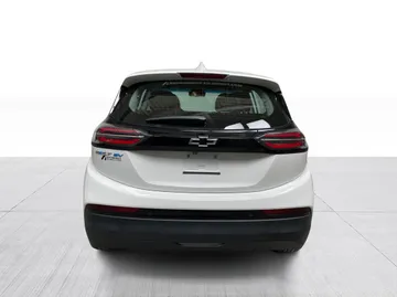 2022 Chevrolet Bolt EV - image 12