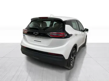 2022 Chevrolet Bolt EV - image 14