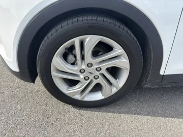 2022 Chevrolet Bolt EV - image 7