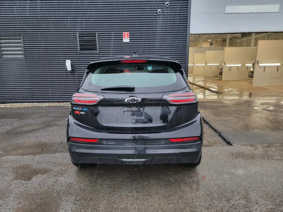2022 Chevrolet Bolt EV — photo 6