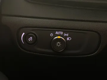 2022 Chevrolet Bolt EV - image 15