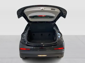 2022 Chevrolet Bolt EV - image 12