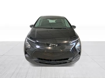 2022 Chevrolet Bolt EV - image 2