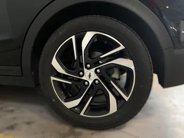 2022 Chevrolet Bolt EV - image 17