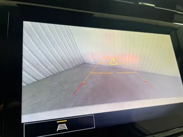 2022 Chevrolet Bolt EV - image 22
