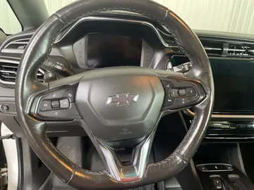 2022 Chevrolet Bolt EV - image 17