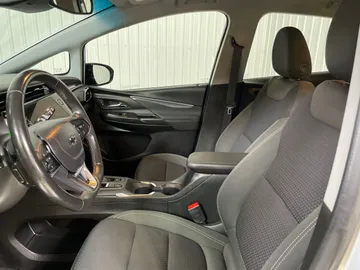2023 Chevrolet Bolt EV - image 3