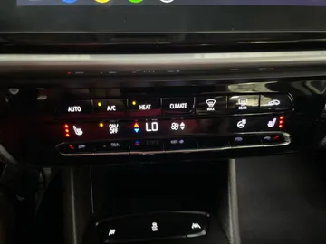 2023 Chevrolet Bolt EV - image 23