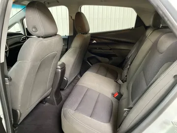 2023 Chevrolet Bolt EV - image 15