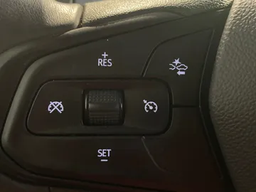 2023 Chevrolet Bolt EV - image 26