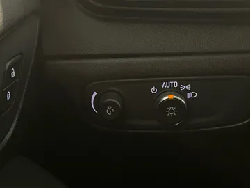 2023 Chevrolet Bolt EV - image 15