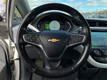 2018 Chevrolet Bolt EV - image 17