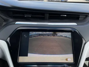 2018 Chevrolet Bolt EV - image 19