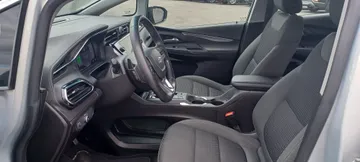 2022 Chevrolet Bolt EV - image 9