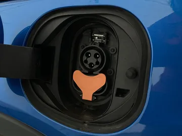 2023 Chevrolet Bolt EV - image 22