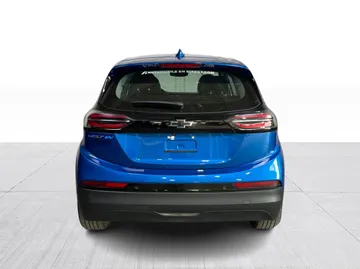 2023 Chevrolet Bolt EV - image 12