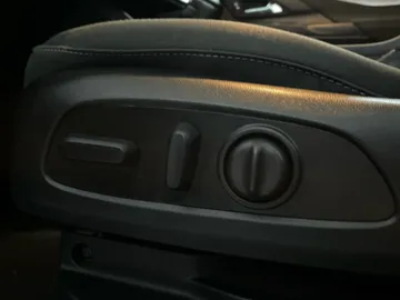 2023 Chevrolet Bolt EV - image 20