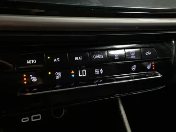 2023 Chevrolet Bolt EV - image 24