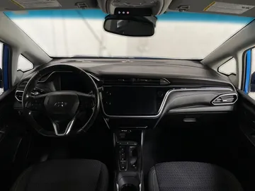 2023 Chevrolet Bolt EV - image 4