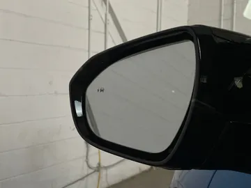2023 Chevrolet Bolt EV - image 21