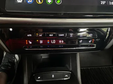 2023 Chevrolet Bolt EV - image 26