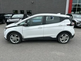 2023 Chevrolet Bolt EV - image 4