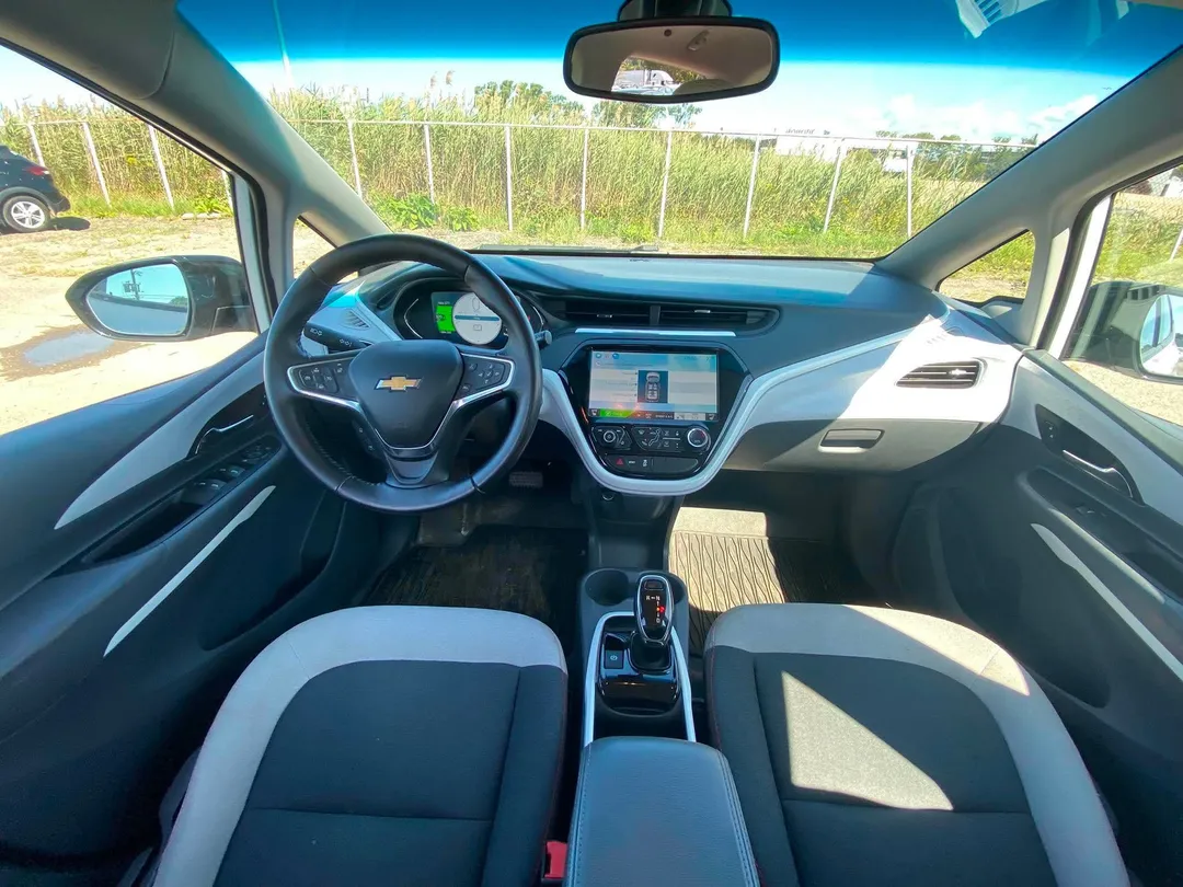 2017 Chevrolet Bolt EV — photo 8