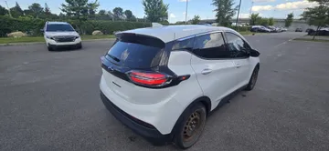 2023 Chevrolet Bolt EV - image 8