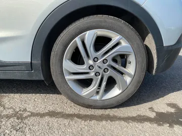 2023 Chevrolet Bolt EV - image 8