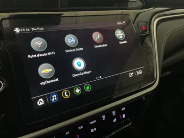 2023 Chevrolet Bolt EUV - image 22